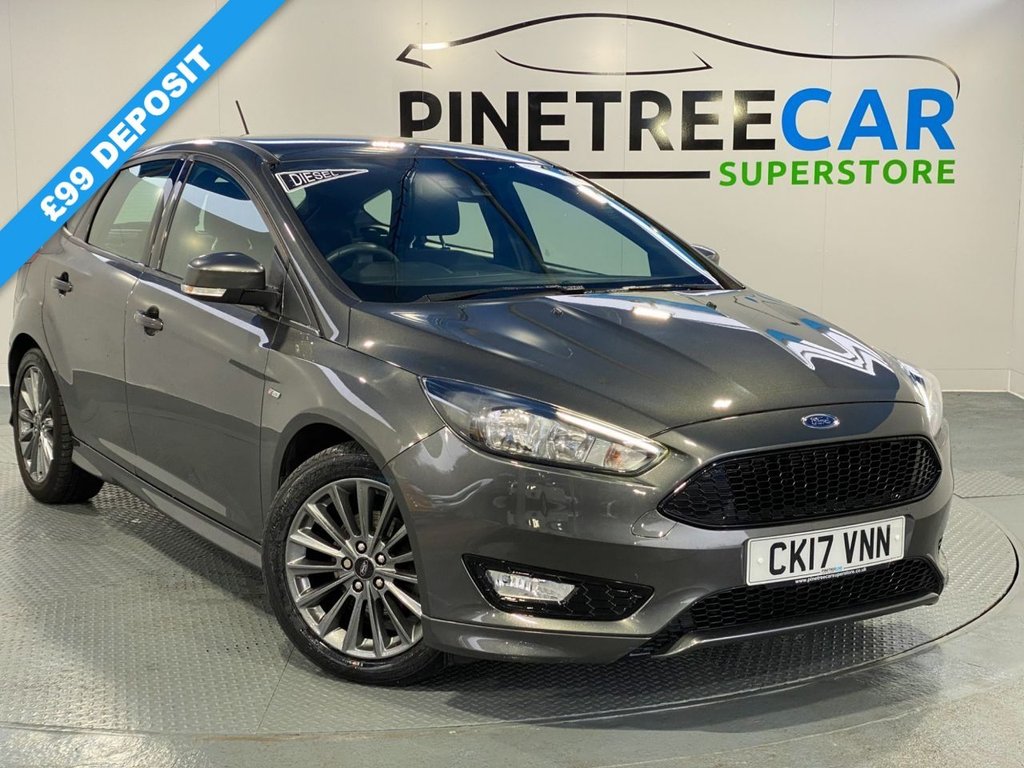 View our FORD FOCUS