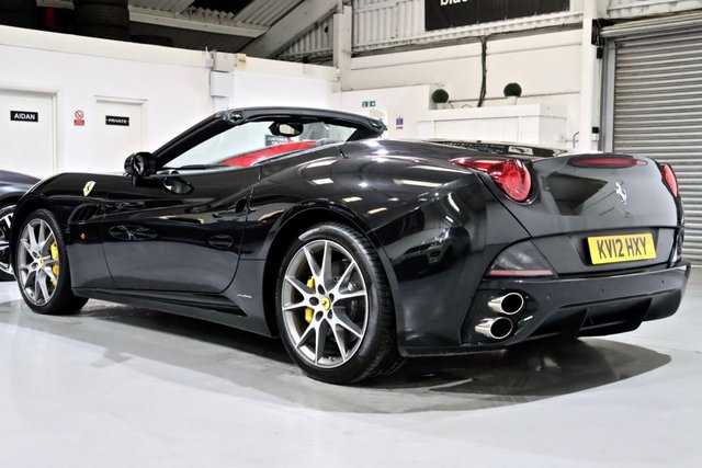 View our FERRARI CALIFORNIA