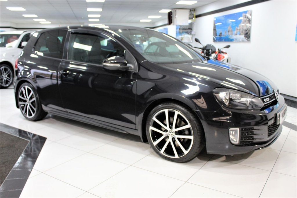 View our VOLKSWAGEN GOLF