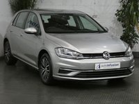 USED 2017 67 VOLKSWAGEN GOLF 1.6 SE NAVIGATION TDI BLUEMOTION TECHNOLOGY 5d 114 BHP SAT NAV 1 OWNER FSH
