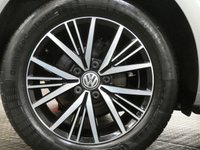 USED 2017 67 VOLKSWAGEN GOLF 1.6 SE NAVIGATION TDI BLUEMOTION TECHNOLOGY 5d 114 BHP SAT NAV 1 OWNER FSH