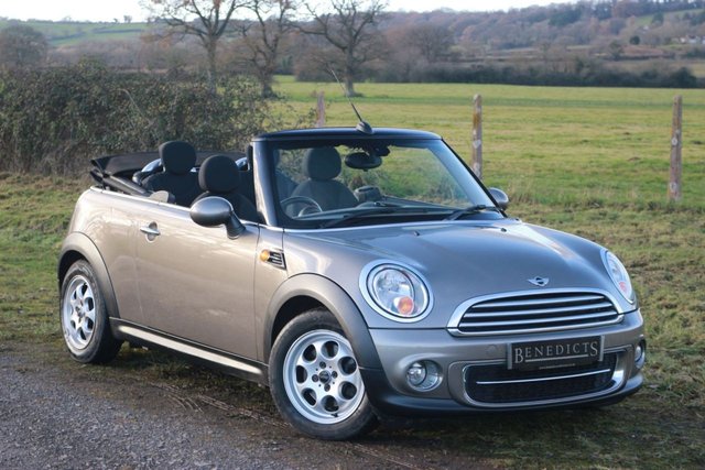 2012 62 MINI Convertible 1.6 COOPER D 2d 112 BHP