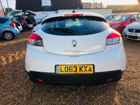 USED 2013 63 RENAULT MEGANE 1.5 DYNAMIQUE TOMTOM ENERGY DCI S/S 3d 110 BHP Amazingly Low Mileage White Sporty 3 Door Hatchback