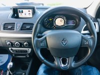 USED 2013 63 RENAULT MEGANE 1.5 DYNAMIQUE TOMTOM ENERGY DCI S/S 3d 110 BHP Amazingly Low Mileage White Sporty 3 Door Hatchback