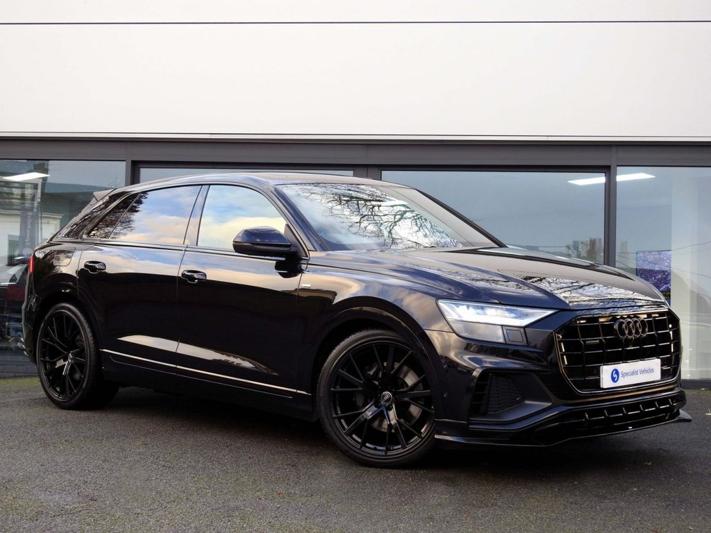 View our AUDI Q8