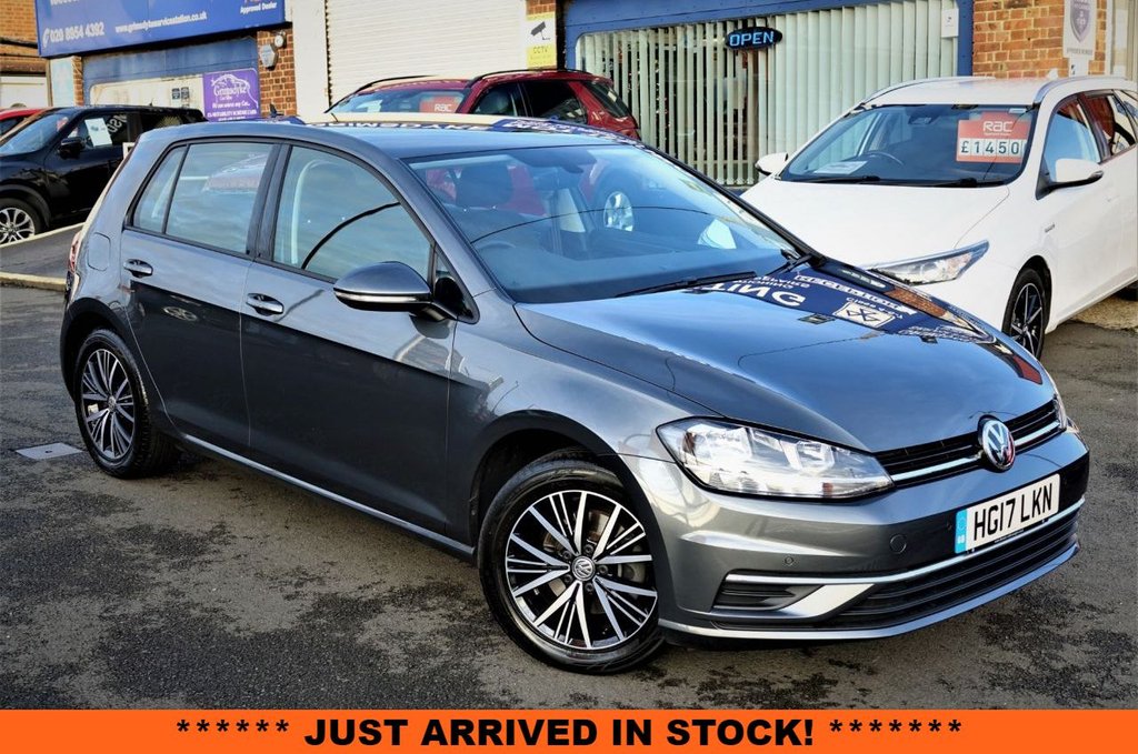 View our VOLKSWAGEN GOLF