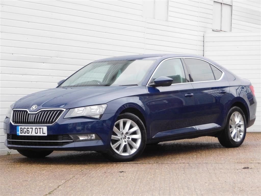 View our SKODA SUPERB