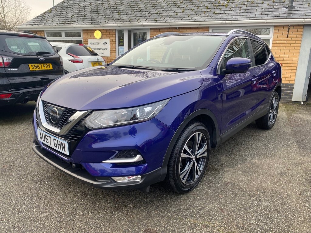View our NISSAN QASHQAI