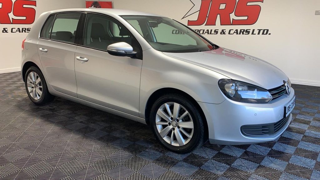 View our VOLKSWAGEN GOLF