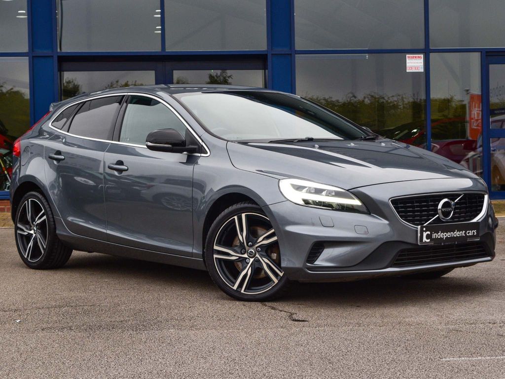 View our VOLVO V40