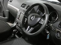 USED 2017 17 SKODA YETI 1.2 OUTDOOR SE DRIVE TSI DSG 5d 109 BHP GENUINE LOW MILES 1 OWNER FSH