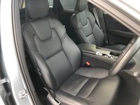 USED 2019 19 VOLVO XC60 2.0 D4 MOMENTUM PRO AWD 5d 188 BHP Stunning New Shape XC60