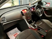 USED 2011 02 VAUXHALL ASTRA 1.6 SE 5d 113 BHP Immaculate Cond, Low Mileage