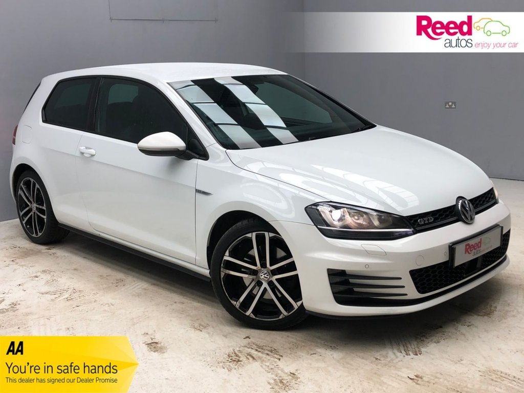View our VOLKSWAGEN GOLF