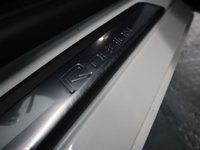 USED 2017 17 VOLVO V40 2.0 T2 R-DESIGN NAV PLUS 5d 120 BHP WITH FACTORY FITTED EXTRA OF FRONT & REAR PARK ASSIST AND THE VOLVO REPUTATION FOR SAFTEY THIS CAR WONT DISAPOINT.
