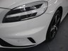 USED 2017 17 VOLVO V40 2.0 T2 R-DESIGN NAV PLUS 5d 120 BHP WITH FACTORY FITTED EXTRA OF FRONT & REAR PARK ASSIST AND THE VOLVO REPUTATION FOR SAFTEY THIS CAR WONT DISAPOINT.
