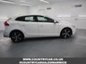 USED 2017 17 VOLVO V40 2.0 T2 R-DESIGN NAV PLUS 5d 120 BHP WITH FACTORY FITTED EXTRA OF FRONT & REAR PARK ASSIST AND THE VOLVO REPUTATION FOR SAFTEY THIS CAR WONT DISAPOINT.