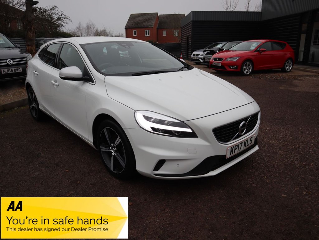 View our VOLVO V40