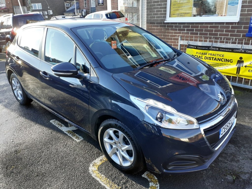 View our PEUGEOT 208