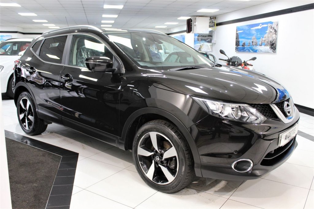 View our NISSAN QASHQAI