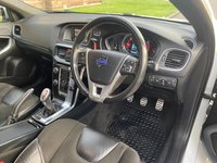 USED 2013 63 VOLVO V40 1.6 D2 R-DESIGN 5d 113 BHP FULL SERVICE HISTORY ++