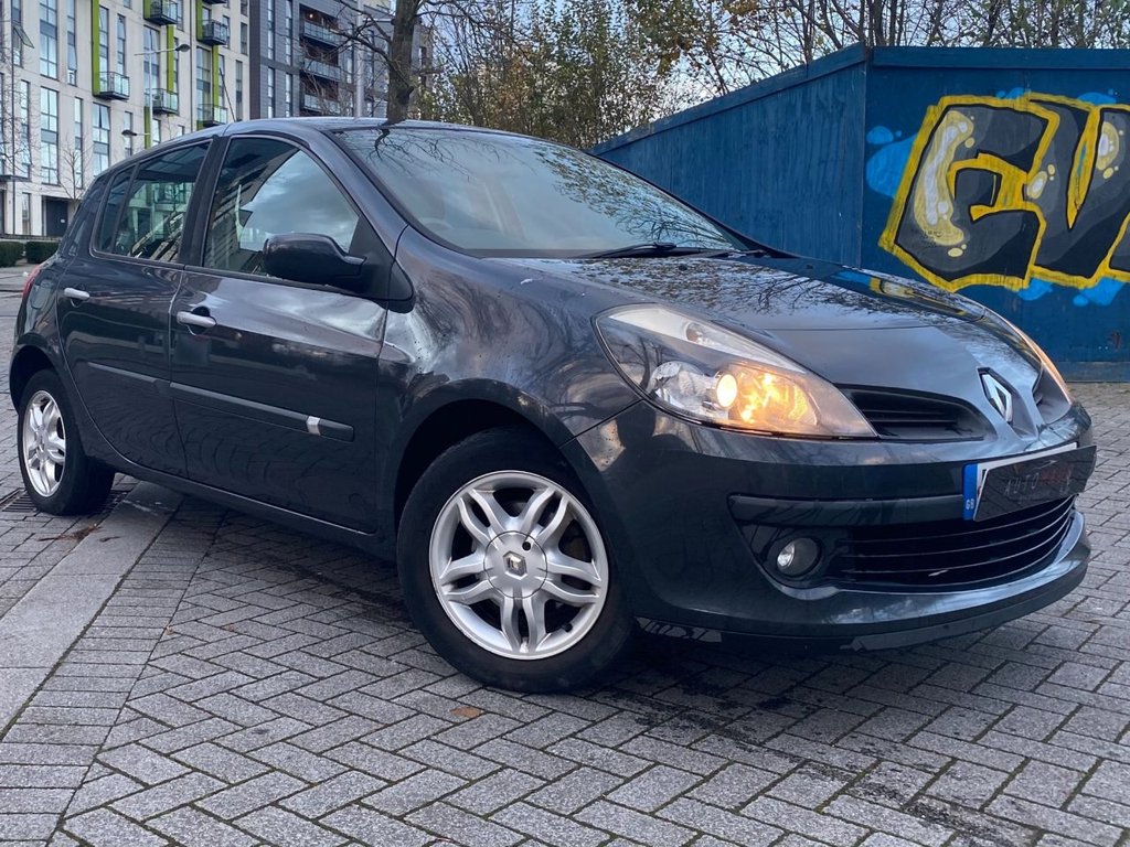 View our RENAULT CLIO