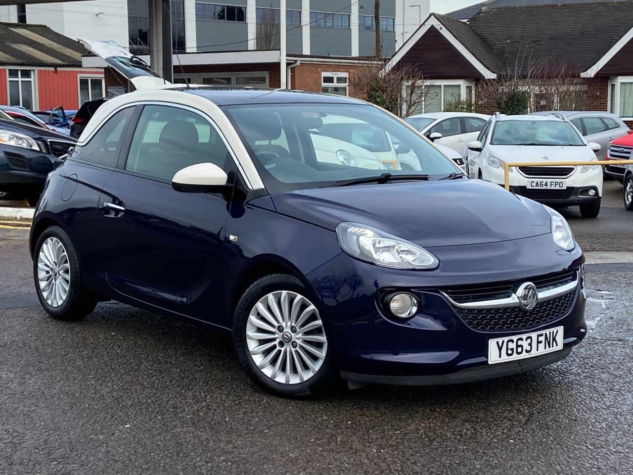 13 Vauxhall Adam Glam 5 699