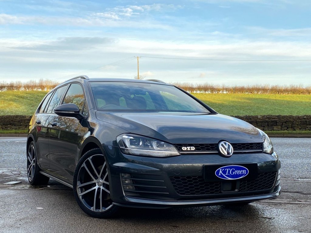 View our VOLKSWAGEN GOLF