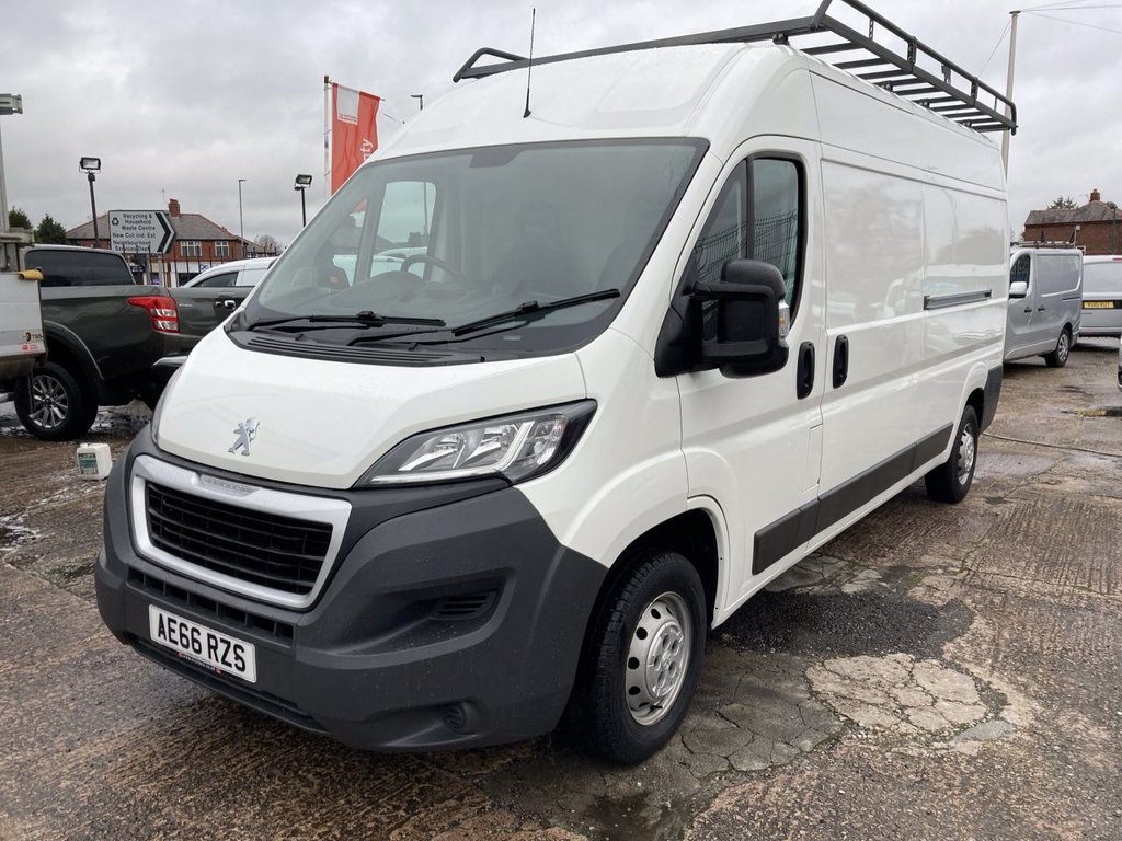 View our PEUGEOT BOXER