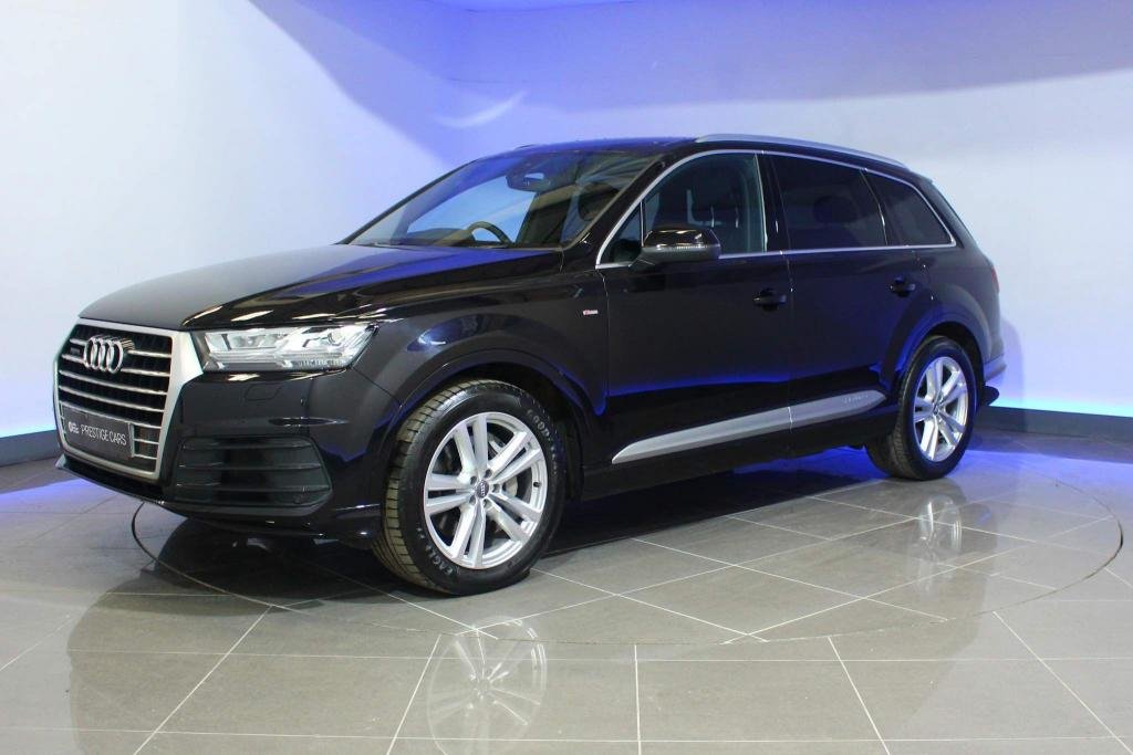 View our AUDI Q7