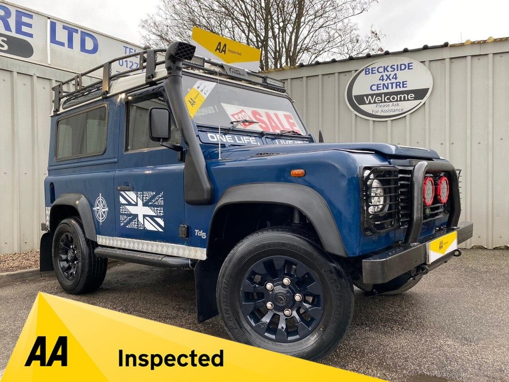 View our LAND ROVER DEFENDER