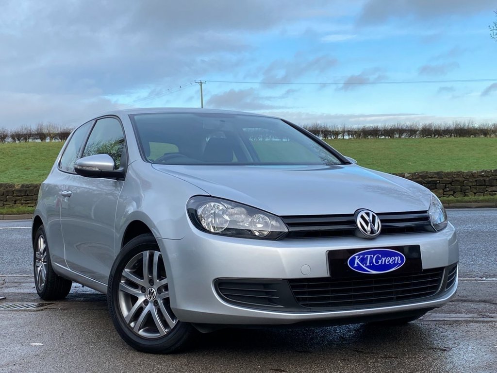 View our VOLKSWAGEN GOLF