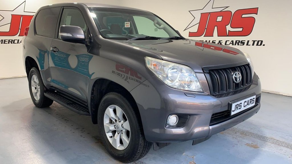 View our TOYOTA LAND CRUISER