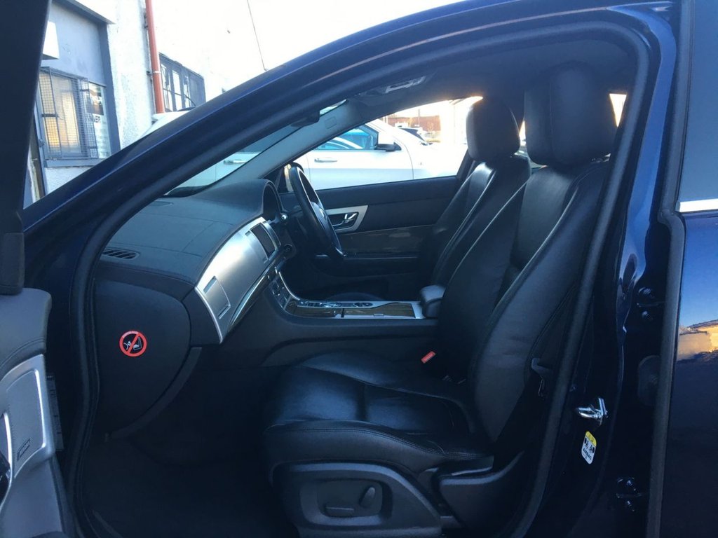 USED 2015 64 JAGUAR XF 3.0 D V6 PREMIUM LUXURY 4d 240 BHP 