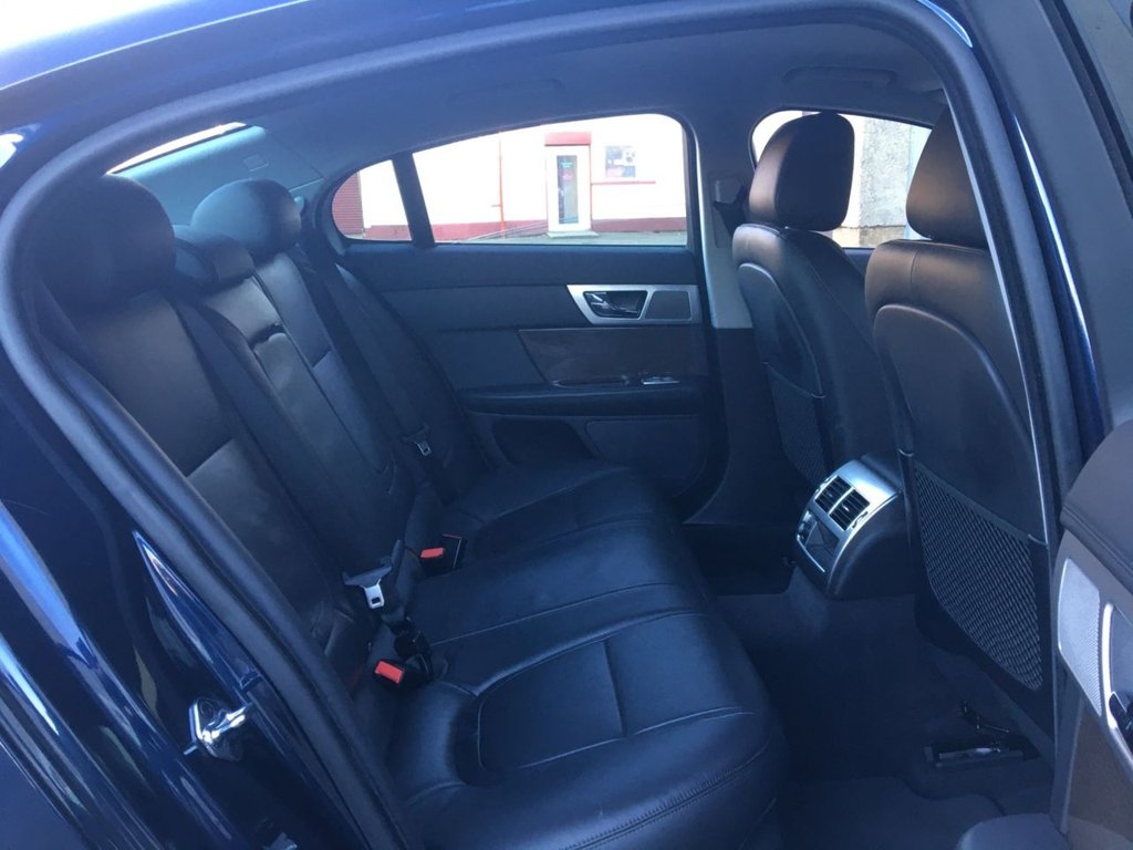 USED 2015 64 JAGUAR XF 3.0 D V6 PREMIUM LUXURY 4d 240 BHP 