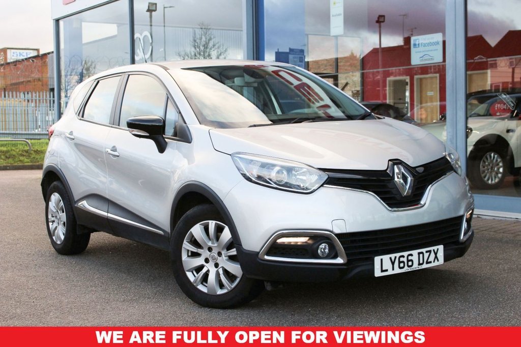 View our RENAULT CAPTUR