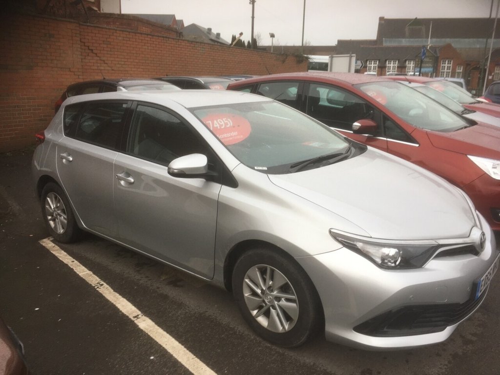 View our TOYOTA AURIS