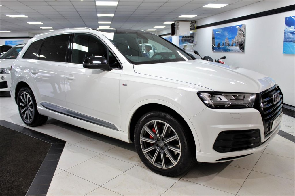 View our AUDI Q7