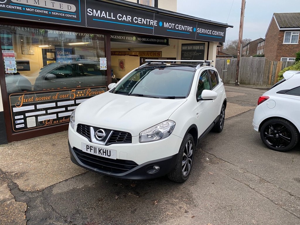 View our NISSAN QASHQAI