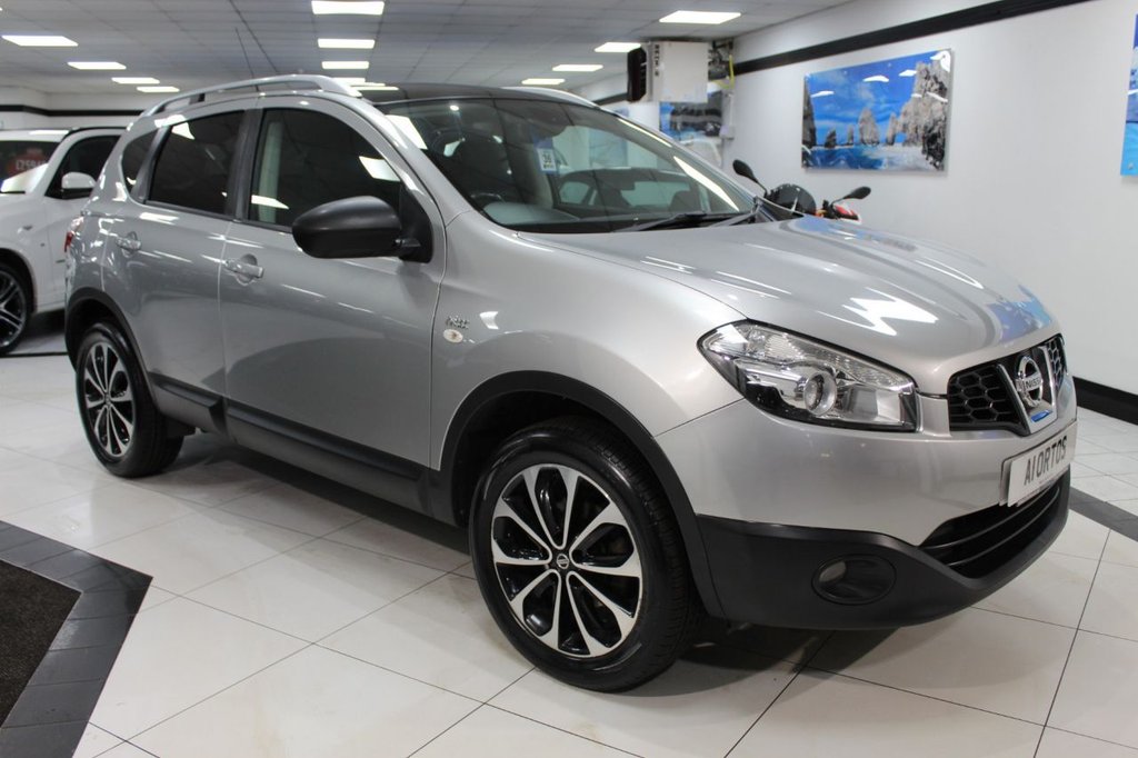 View our NISSAN QASHQAI