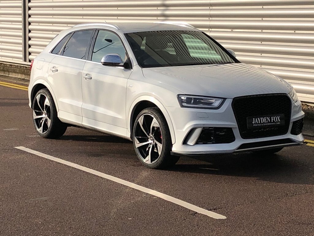 View our AUDI Q3