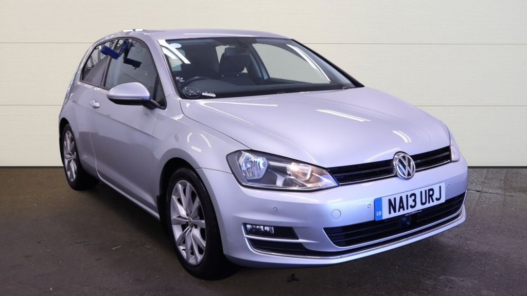 View our VOLKSWAGEN GOLF