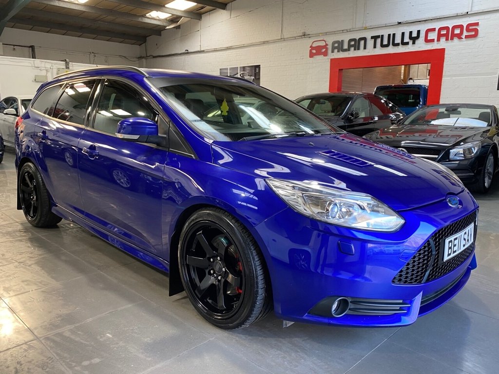 View our FORD FOCUS