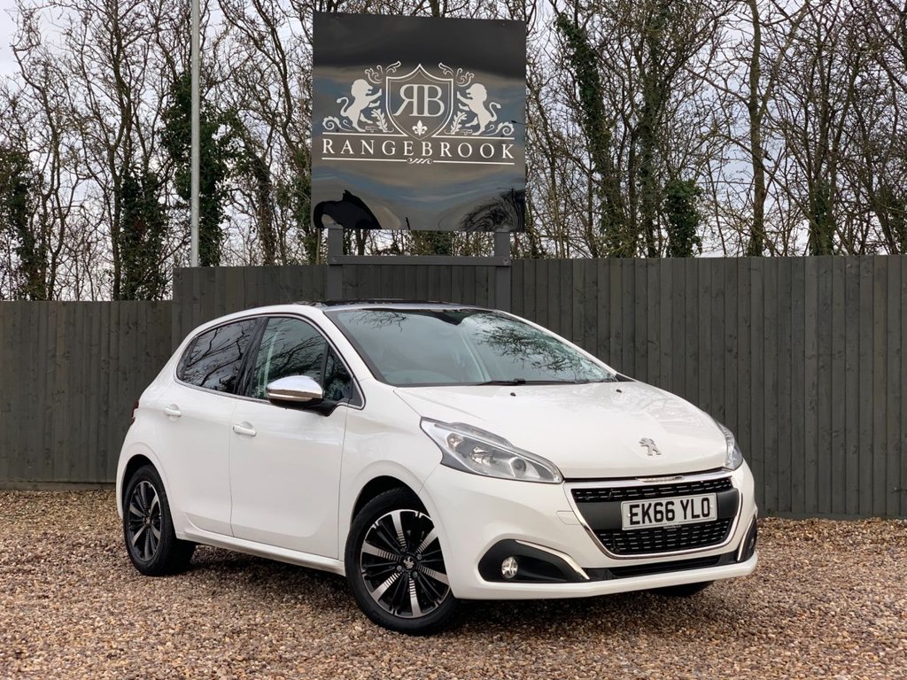 View our PEUGEOT 208