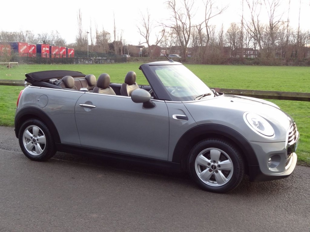 View our MINI CONVERTIBLE