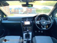 USED 2016 66 VOLKSWAGEN GOLF 2.0 R LINE EDITION TDI BLUEMOTION TECHNOLOGY 5d 148 BHP FULL SERVICE HISTORY ++ JUST SERVICED