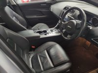 USED 2015 65 JAGUAR XE 2.0 PRESTIGE 4d 161 BHP 