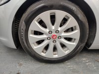 USED 2015 65 JAGUAR XE 2.0 PRESTIGE 4d 161 BHP 