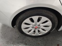 USED 2015 65 JAGUAR XE 2.0 PRESTIGE 4d 161 BHP 