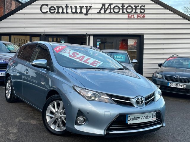 2013 62 Toyota Auris 1.4 D-4D Excel 5dr - SAT NAV 72.4 MPG